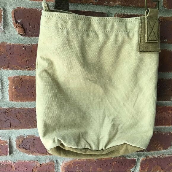 Chala‎ medium purse - Picture 6 of 12